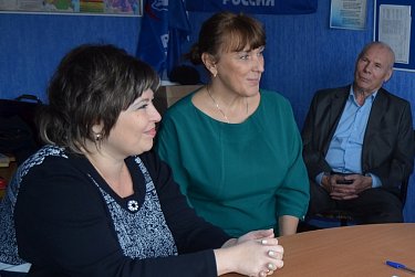Виктор Купчик принимал жителей Сакмарского района